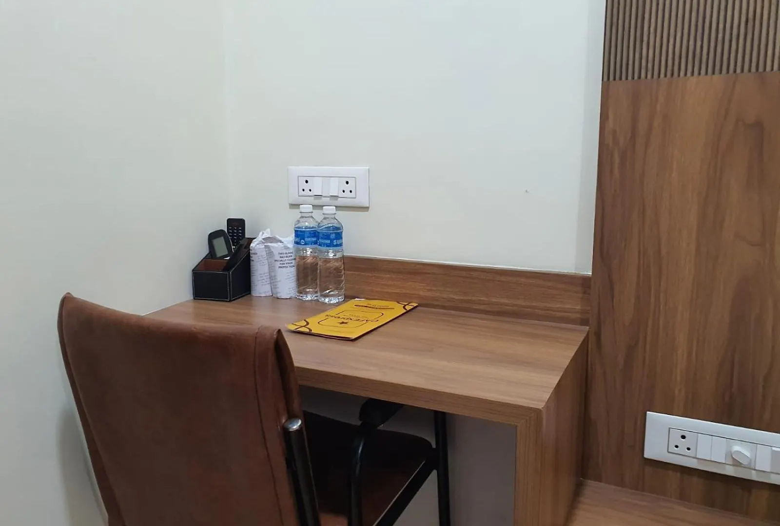 Hotel Deepakam Inn Палаккад
