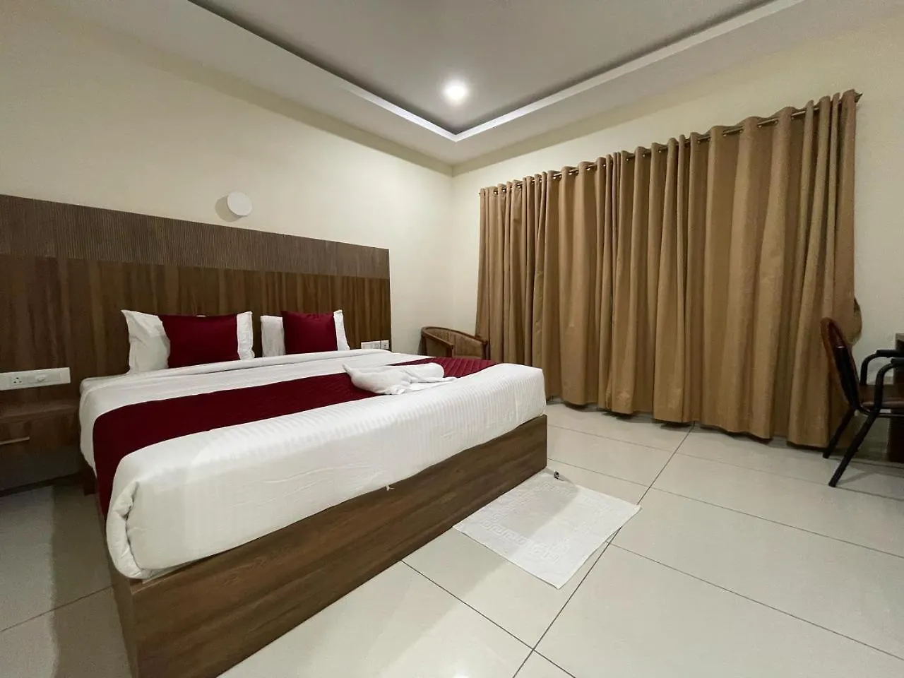 Hotel Deepakam Inn Палаккад Индия