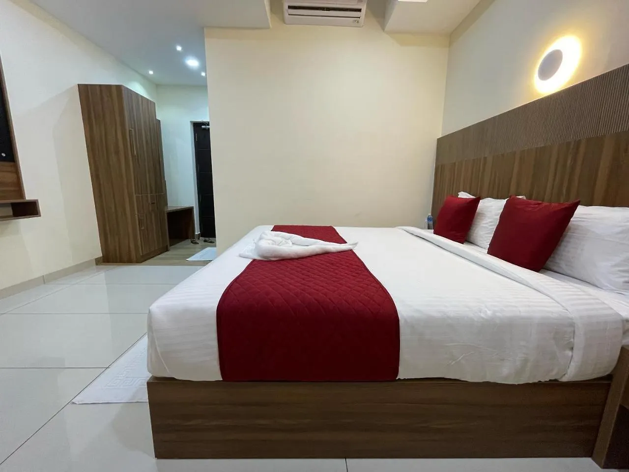 ***  Hotel Deepakam Inn Палаккад Индия
