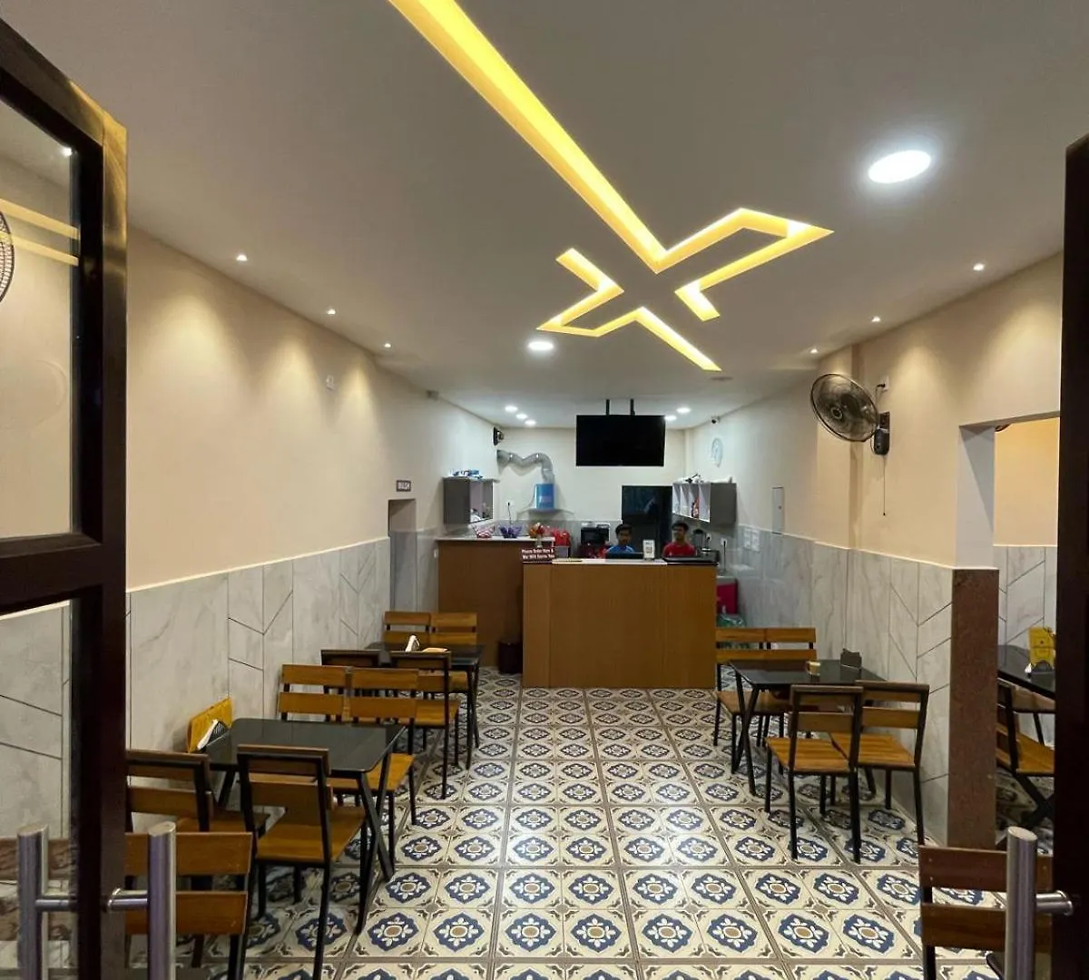 Hotel Deepakam Inn Палаккад