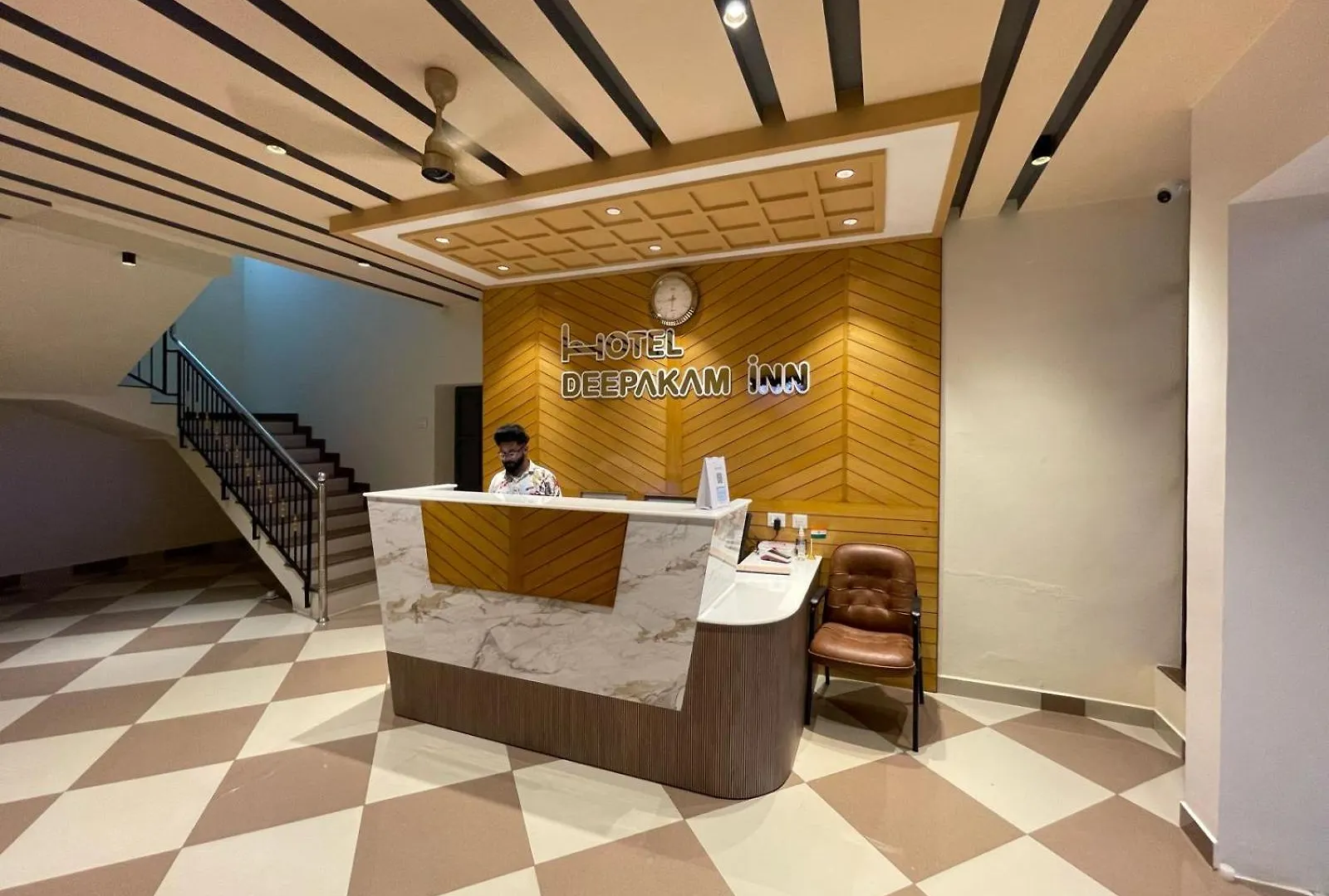 Hotel Deepakam Inn パルガート